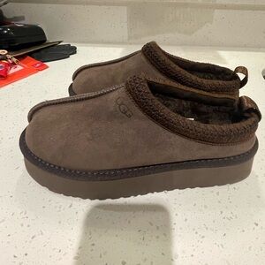 UGG TAZMAN II Brand New Sz 41